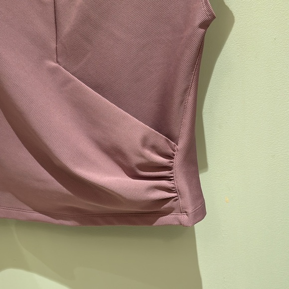 Athleta mauve sleeveless top EUC - Picture 3 of 4